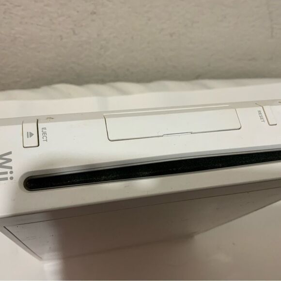 Wii Console Nintendo RVL-001 System Wii Sports Game RVL 001 no remotes - Picture 8 of 10